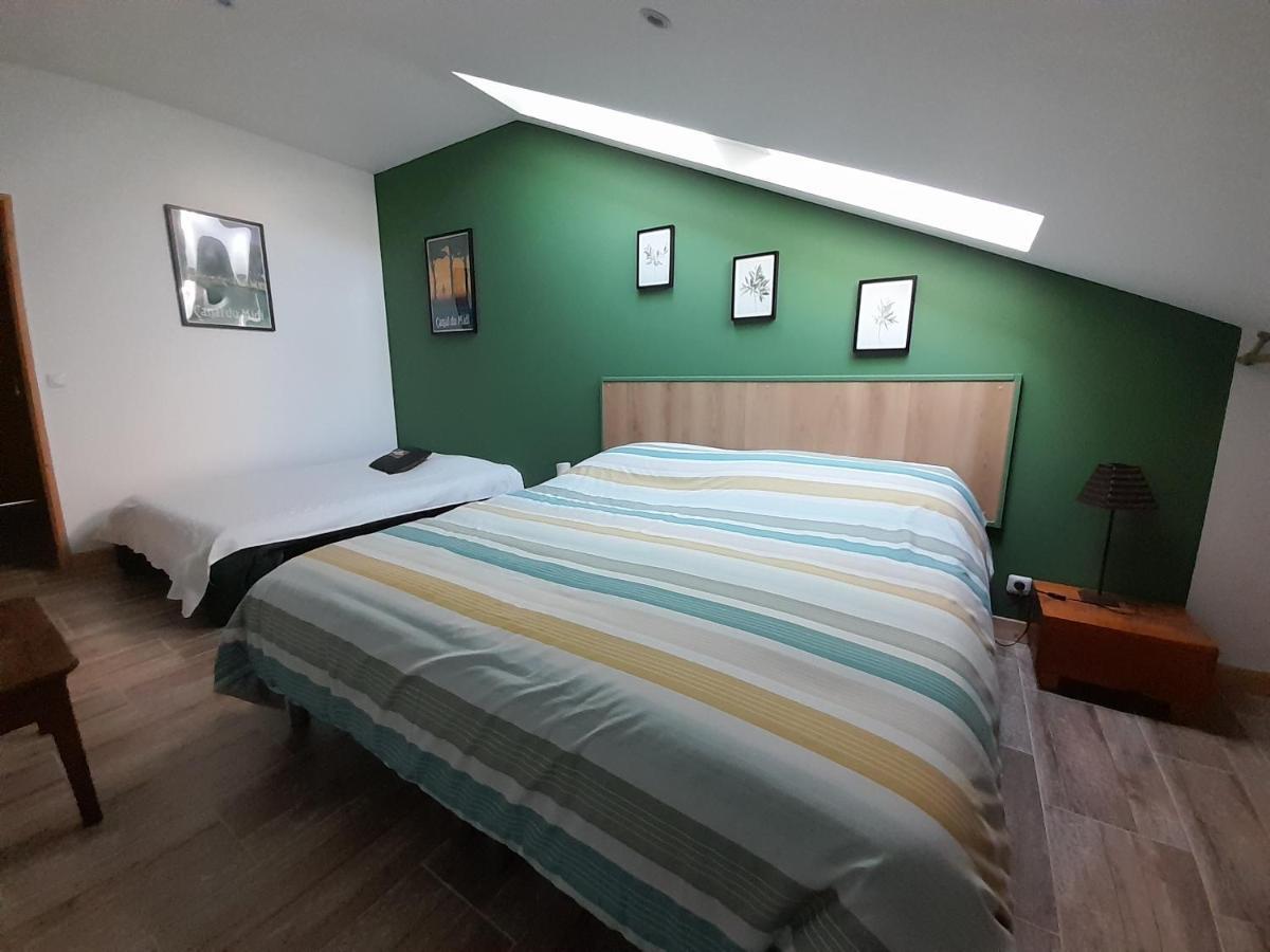 La Pause Sous Le Pin B&B Chambres D'Hotes กาเปสตอง ภายนอก รูปภาพ