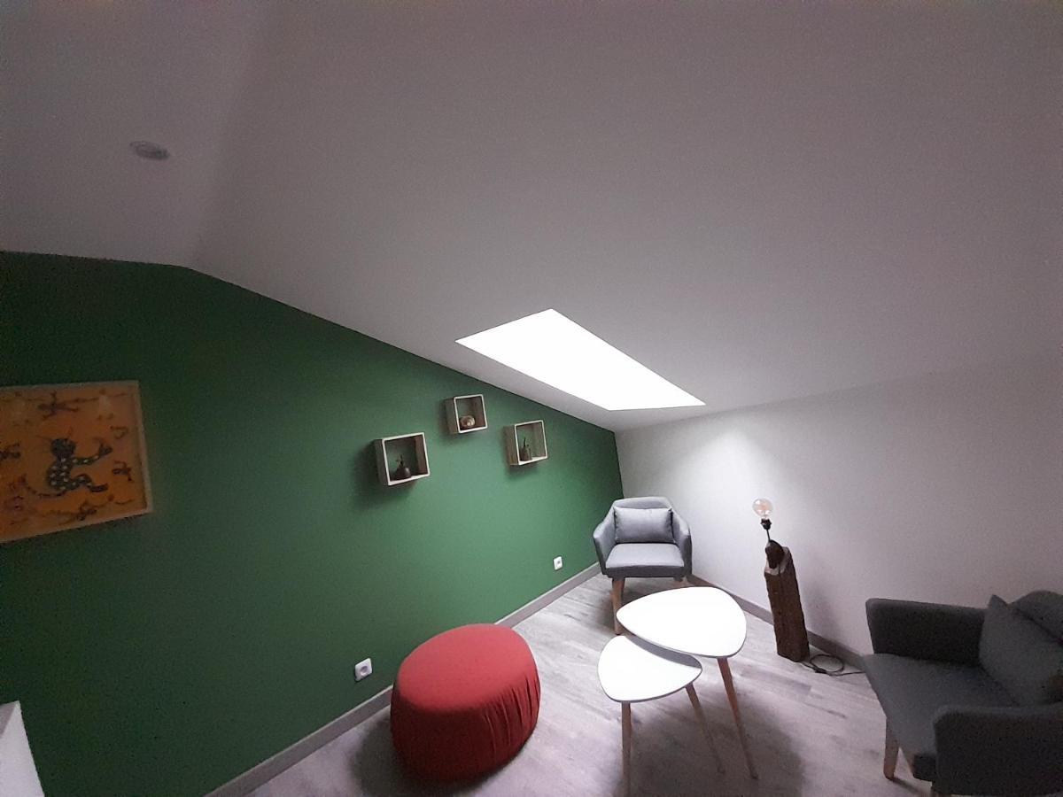 La Pause Sous Le Pin B&B Chambres D'Hotes กาเปสตอง ภายนอก รูปภาพ