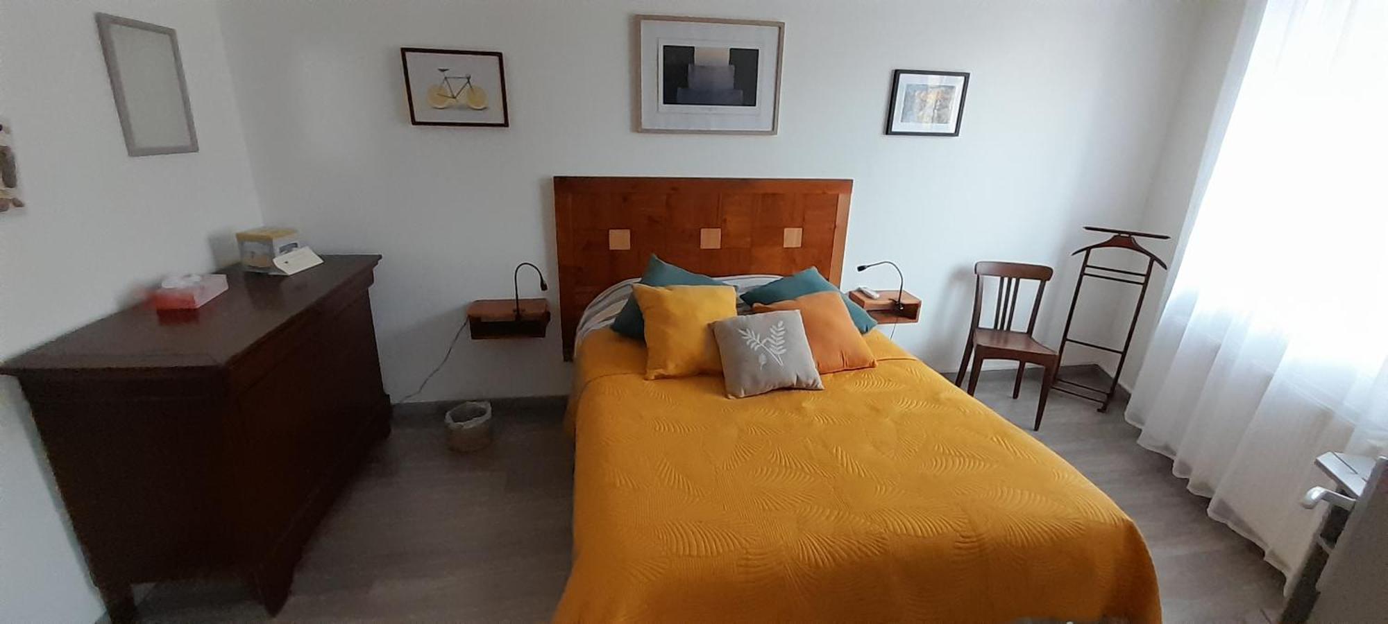 La Pause Sous Le Pin B&B Chambres D'Hotes กาเปสตอง ภายนอก รูปภาพ